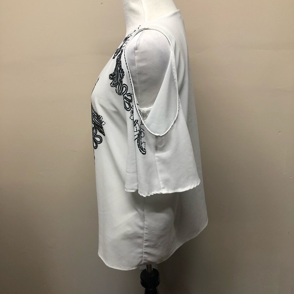 NY&C Embroidered Cold Shoulder Blouse Small - Picture 4 of 8